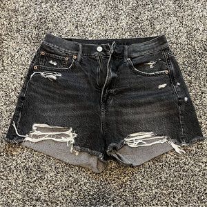 American Eagle High Rise Black Distressed 90s Boyfriend Denim Shorts Size 6